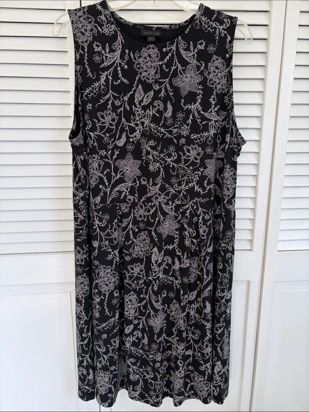 J. Jill Wearever Women's Dress Sz Lg Sleeveless Black White Floral Midi Strechy